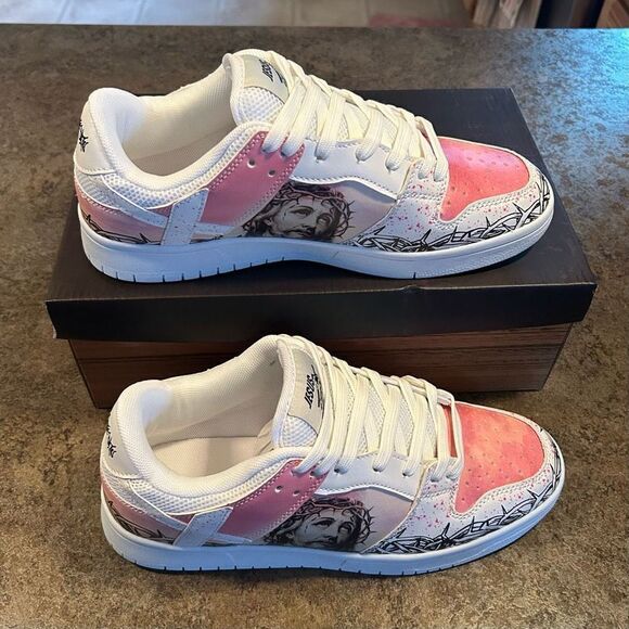 NWT Size 9 Passion of Christ - Resurrection Day
Chapel White / Glorious Sunset - Picture 9 of 12